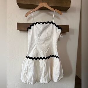 Boutique|White Cotton Dress (sleeveless) with Black Trim,drop waist style•••NWT
